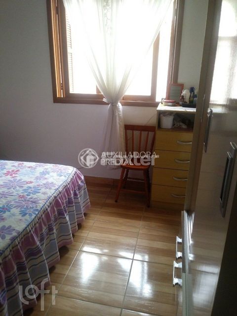 Image 7 - 929875