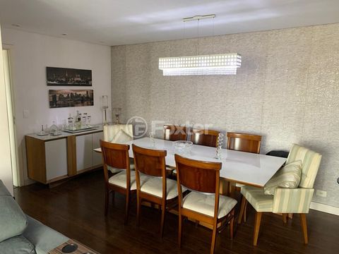 Image 3 - 929887