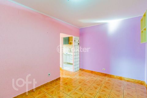 Image 8 - 929893