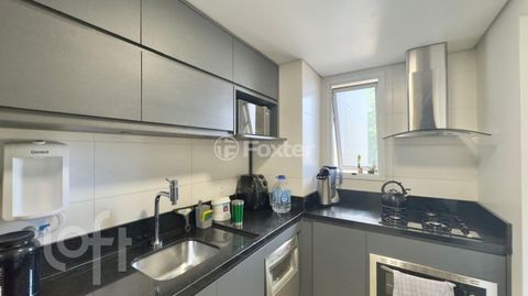 Image 8 - 929896