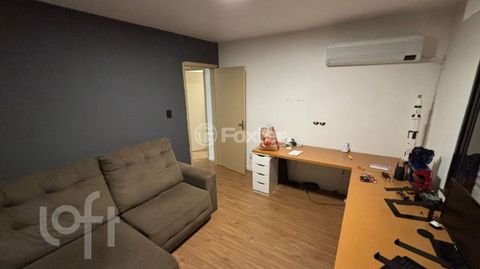Image 3 - 929899