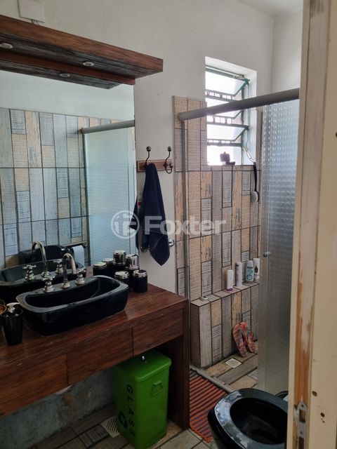 Image 3 - 929930