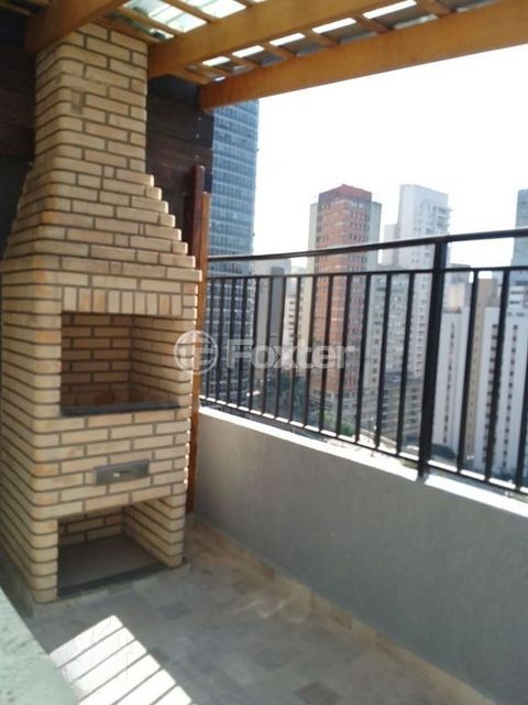 Image 7 - 929949