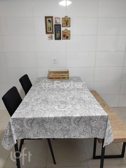 Image 3 - 929956