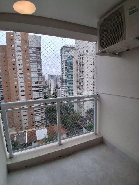 Image 19 - 929973
