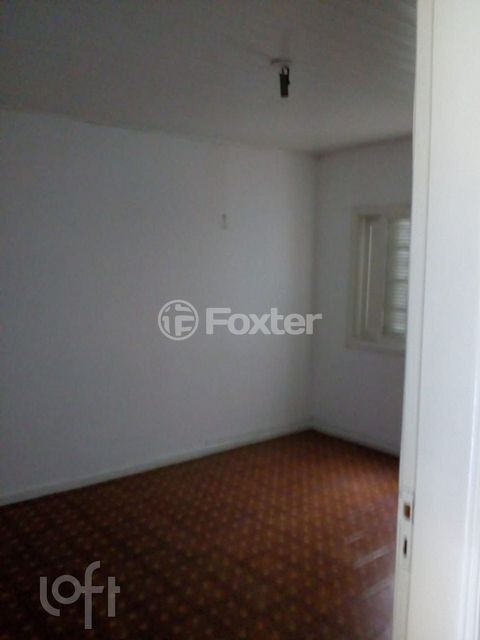 Image 7 - 929983