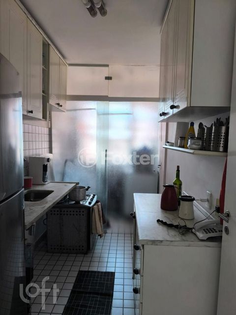 Image 1 - 929985