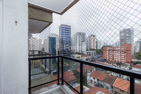 Image 3 - 930139