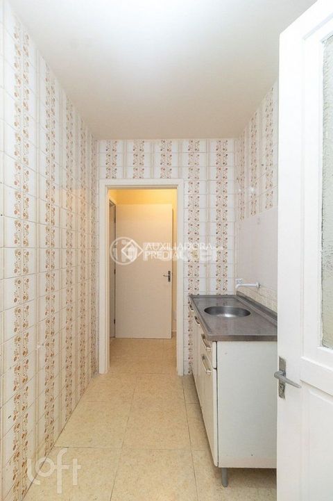 Image 7 - 930191