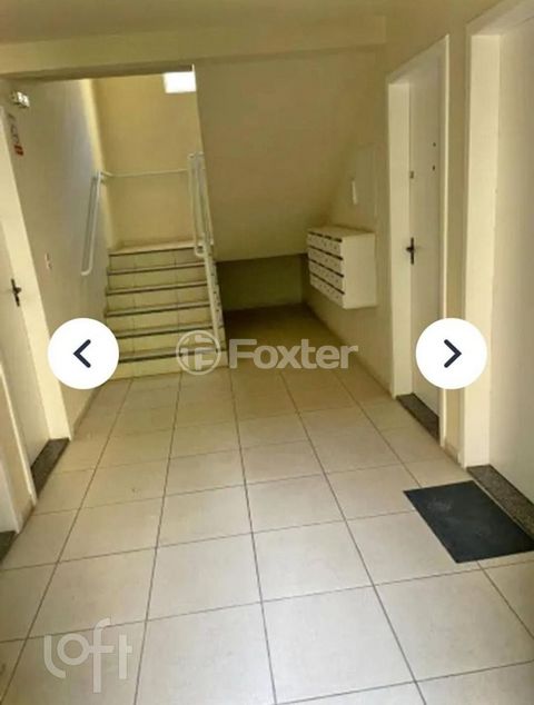Image 8 - 930257