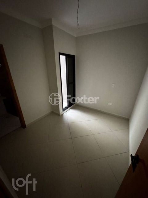 Image 5 - 930266