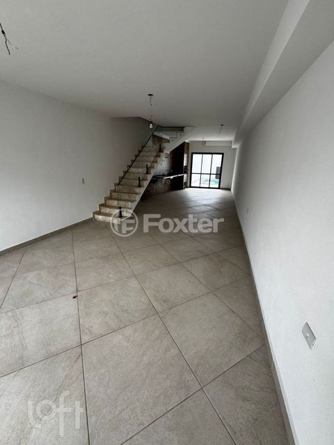 Image 3 - 930268