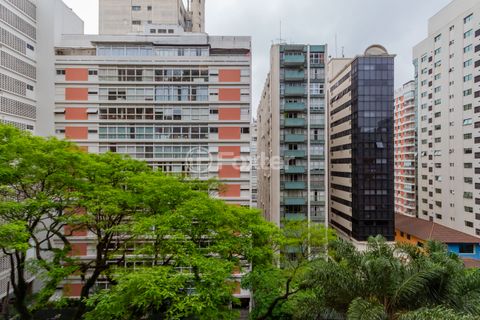 Image 16 - 930271