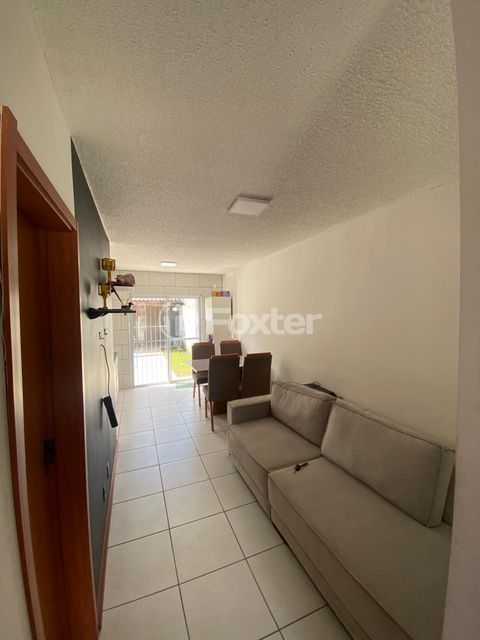 Image 7 - 930277