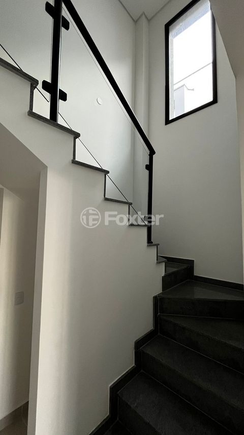 Image 3 - 930290