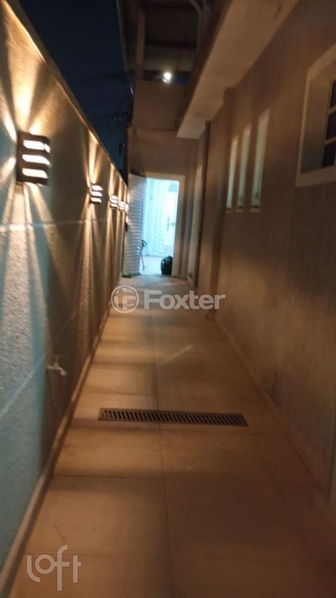 Image 10 - 930334