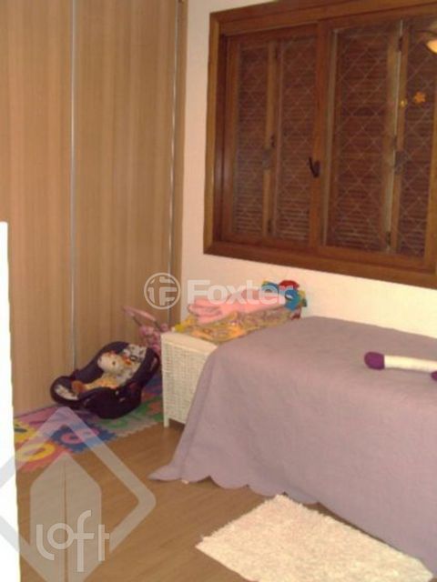 Image 7 - 930339