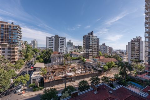 Image 8 - 930341