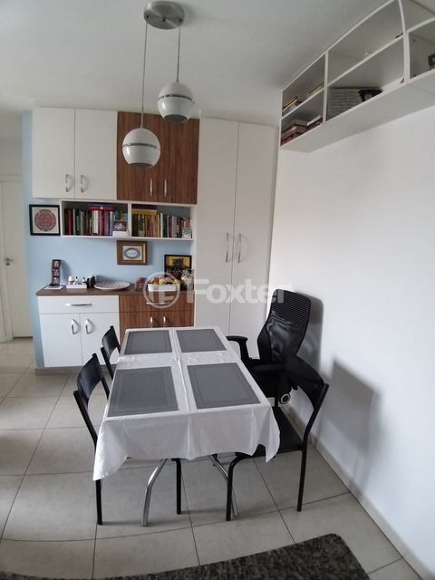 Image 1 - 930343