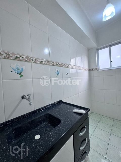 Image 6 - 930347