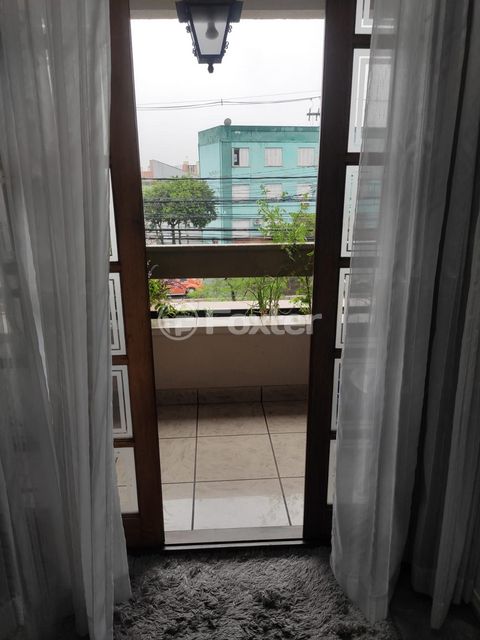 Image 5 - 930355