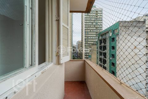 Image 14 - 930375