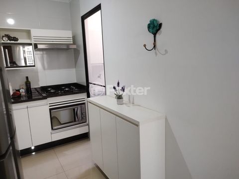 Image 3 - 930392