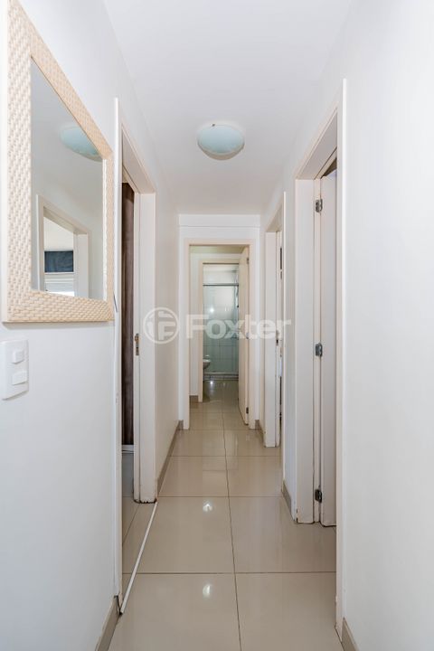 Image 5 - 930447