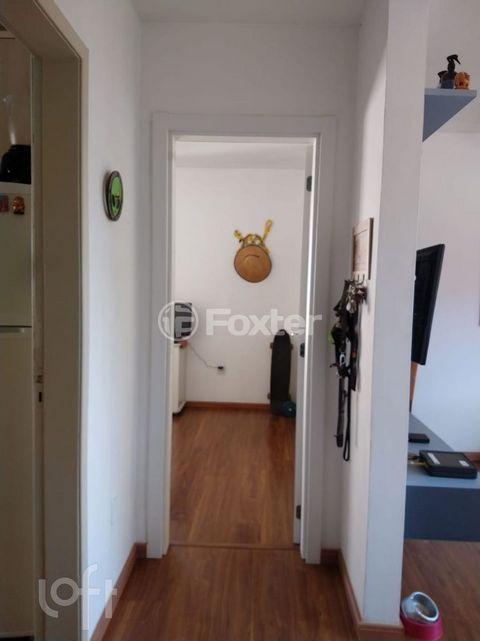 Image 5 - 930460
