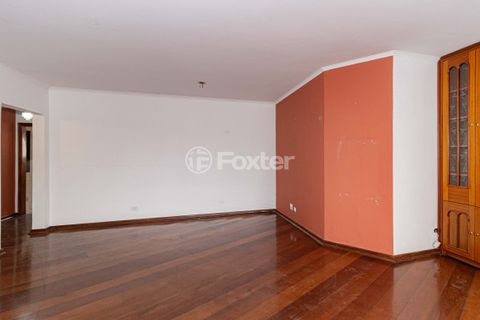 Image 7 - 930474