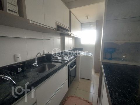 Image 4 - 930484