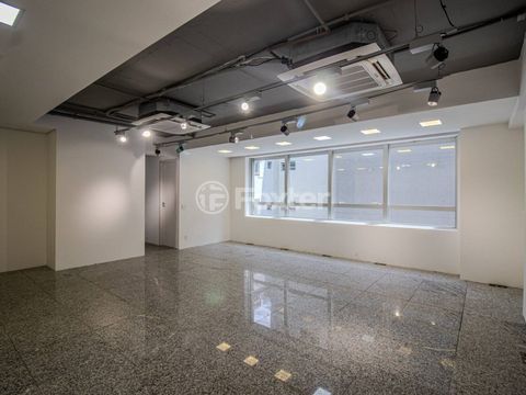 Image 2 - 930517