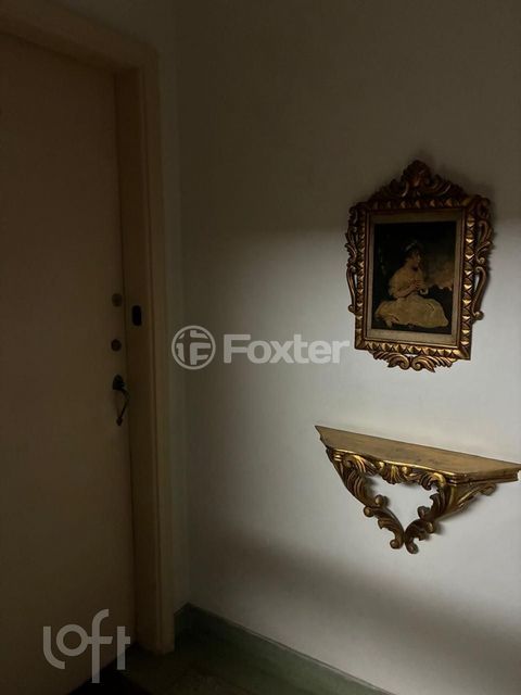 Image 2 - 930546