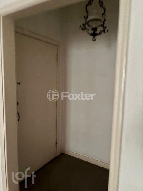 Image 1 - 930546