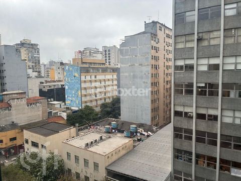Image 15 - 930546