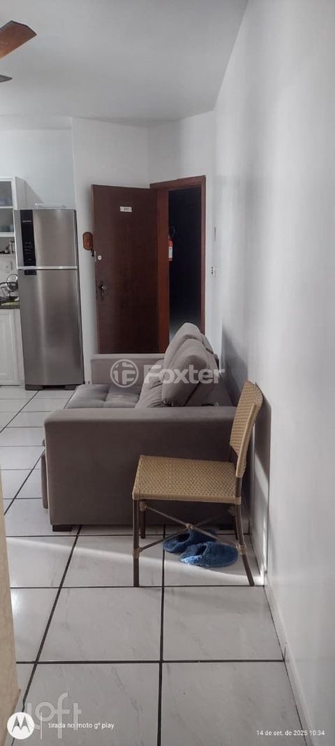 Image 3 - 930575
