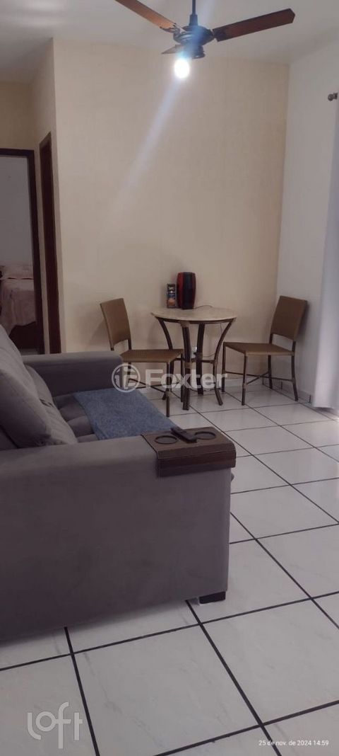 Image 4 - 930575