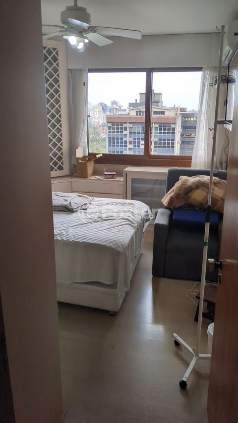 Image 7 - 930584