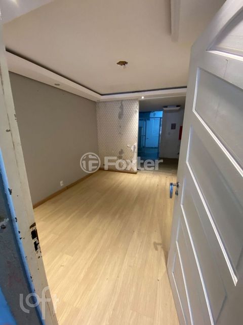 Image 3 - 930589