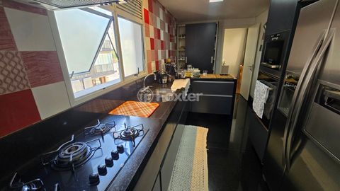 Image 5 - 930656
