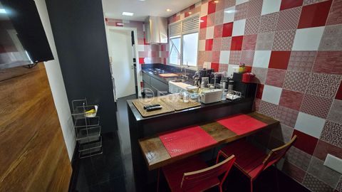 Image 4 - 930656