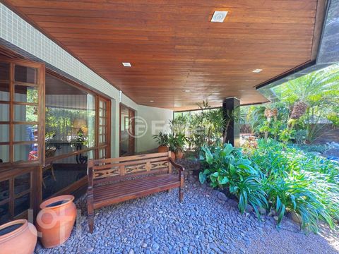 Image 3 - 930657