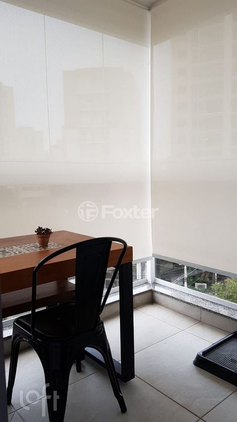 Image 3 - 930686
