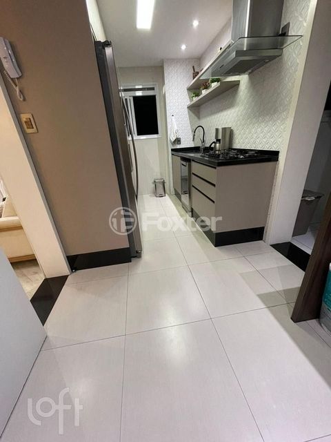 Image 8 - 930700