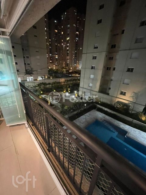 Image 5 - 930700