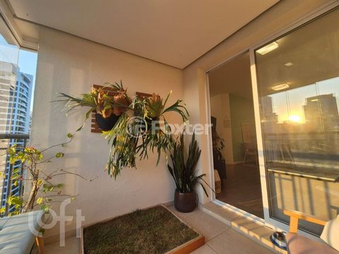 Image 3 - 930709
