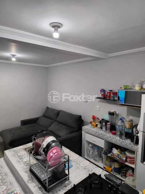 Image 4 - 930712