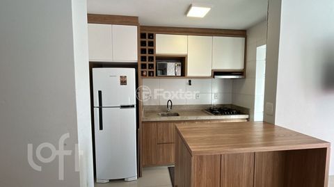 Image 3 - 930713