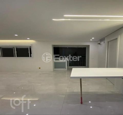 Image 2 - 930715