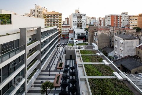 Image 8 - 930726